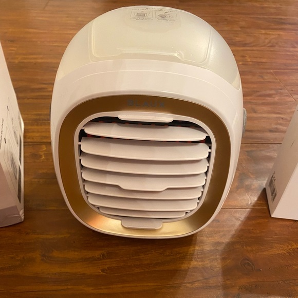 Blaux Portable AC With An Extra Water Curtain - Picture 6 of 10